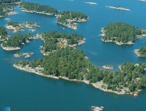 Aerial view of Pijiki Island.