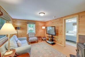 Living Room | Keyless Entry