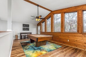 Spielezimmer