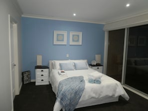 Master Bedroom - Sleeps 2