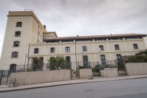 Facciata della struttura