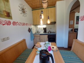 Ferienwohnung Nr. 1, 1-2 Personen, 40 qm, Terrasse, 1 Schlafzimmer, Erdgeschoss-Kü Fewo1