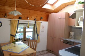 Ferienwohnung, 60 qm, 1 Schlafzimmer, Balkon-Küchenbereich