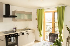 Ferienwohnung Eiche 64 qm mit Balkon-Wohnküche