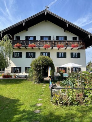 Pikarthof (DE Frasdorf) - Furtner Alois und Christine - 1043-Hausansicht Pikarthof