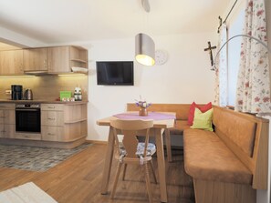 Ferienwohnung Watzmann für 1-2 Pers.,35 m², 1 SZ, Wohnküche, Terrasse-Essecke
