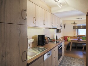 Ferienwohnung Watzmann für 1-2 Pers.,35 m², 1 SZ, Wohnküche, Terrasse-Küchenzeile