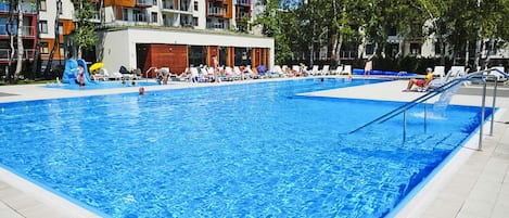 Piscine extérieure