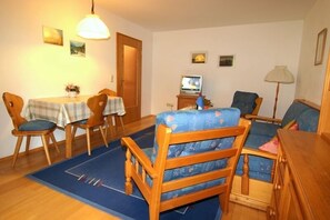 Ferienwohnung 1 bis 4 Personen, 65 qm, 1 separates Schlafzimmer, Terrasse