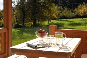 Fünf-Sterne-Hof-Chalet Kampenwand mit Terrasse und Bergblick