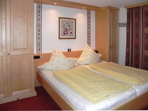 Ferienwohnung Nr.1, 60 qm für 2-4 Personen-Schalfzimmer 1