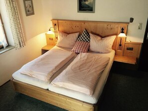 Ferienwohnung 2-5 Personen, 65 qm, 2 Schlafzimmer, Nichtraucher, Balkon-Schlafzimmer 2