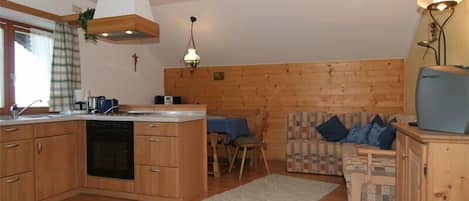 Ferienwohnung Heuberg, bis 4 Personen, 55 qm, 2. OG, 2 sep. Schlafzimmer-Küche