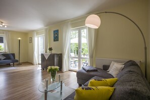 Ferienhaus 138 qm mit drei Schlafzimmern und Garten-Wohnzimmer