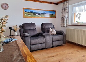 Ferienwohnung Hintersee, 1-2 Personen, 50 qm, Balkon mit Bergblick, W-LAN-Hintersee
