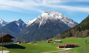Ferienwohnung Hintersee, 1-2 Personen, 50 qm, Balkon mit Bergblick, W-LAN-Hintersee