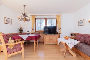 Ein-Raum-Ferienwohnung 42qm, Dusche/WC, Küche, Balkon-Ein-Raum Ferienwohnung im Landhaus Andrea