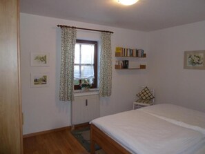 Ferienwohnung Nr. 08, 50 m², 1-4 Personen, 1 sep. Schlafzimmer, Terrasse, WLAN-Schlafzimmer