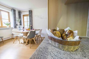 Wohnung Salzburg für 2-4 Personen-Wohnung Salzburg Wohn/Küche