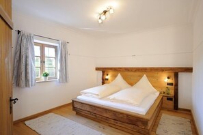 Ferienwohnung "Chiemsee", 110 qm Erdgeschoss, 3 separate Schlafzimmer-Schlafzimmer2