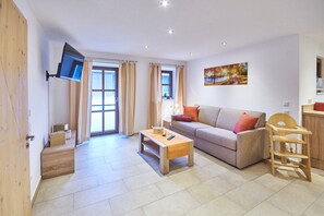 Ferienwohnung Oberstadel 52 qm für 1-4 Personen barrierefrei-Wohnzimmer