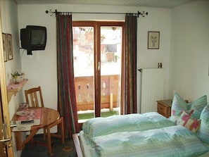Gästehaus Eschenhof (DE Reit im Winkl) - Francesco u. Lina Russo - Valiante - 8552-Zimmerbeispiel im Eschenhof