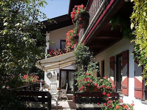 Gästehaus Eschenhof (DE Reit im Winkl) - Francesco u. Lina Russo - Valiante - 8552-Sommerimpressionen im Eschenhof