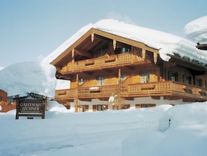 Gästehaus Lechner (DE Reit im Winkl) - Lechner Barbara - 98860-Winterzeit im Gästehaus Lechner