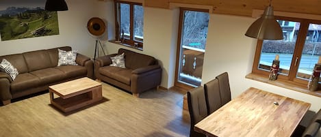 Ferienwohnung Winklmoos, ca. 100 qm für 2-6 Personen-Wohn-/Esszimmer