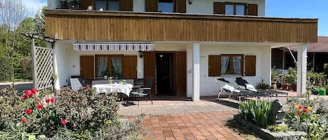 Ferienwohnung Hochgern, mit 45 qm, Zuhaus, Terrasse