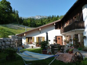 Landhaus Riemerfeld (DE Berchtesgaden) - Inge Brandmaier Gerhard Schmitz - 14011-Hausansicht