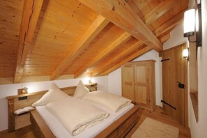 Ferienwohnung "Königssee", 90 qm Obergeschoss, 3 separate Schlafzimmer-Schlafzimmer