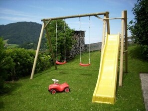 Ferienwohnungen Plenk (DE Ruhpolding) - Plenk Josemi, Plenk Georg - 2257-hauseigener Spielplatz für unsere kleinen Gäste