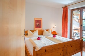 Ferienwohnung 4/1234, 70qm, Balk., Küche, 2 Schlaf- und 1 Wohnzi., max 4 P. WLAN-Schlafzimmer