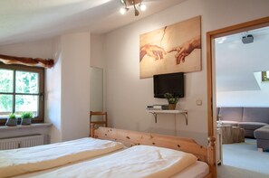 Ferienwohnung 7/1009, 59qm, Balk., Küche, 1 Schlaf- und 1 Wohn-/Schlafz. max 3 P. WLAN-Schlafzimmer