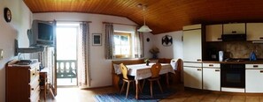 Ferienwohnung Wechselberger (DE Kiefersfelden) - Wechselberger Cäcilie - 2322-Küche und Essecke