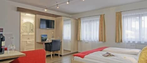 Ferienwohnung Grünstein, für 1 - 5 Personen, 70 qm, Terrasse-Fewo 4 Grünstein 1. Schlafzimmer