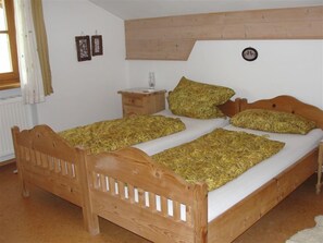 Ferienwohnung Marienkäfer mit 2 Schlafzimmer und Balkon-Schlafzimmer