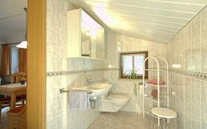 Ferienwohnung Hoher Göll, für 1 bis 2 Personen, 30 qm, 1 Schlafzimmer, Balkon-Dusche WC