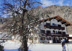 Hansenbauernhof inkl. Chiemgaukarte (DE Ruhpolding) - Hinterreiter Erika - 3088-Winterzauber
