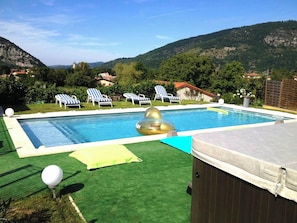 Vue sur piscine