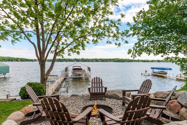 A picture of the fire pit and dock