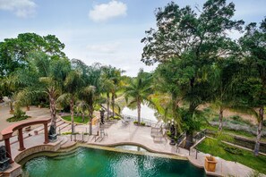 Overflow pool overlooking the River