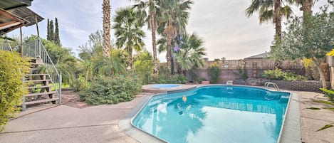 Las Vegas Vacation Rental | 4BR | 2BA | 2,100 Sq Ft | Half-Step Required