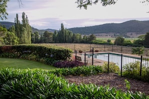 The pool provides the opportunity to relax and experience Mudgee country