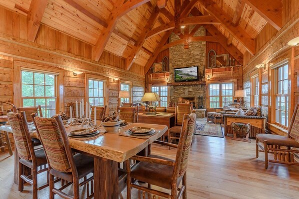 Welcome to The Big Skye Lodge in Valle Crucis! *Winter Access can be Difficult*
