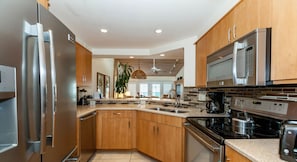 Fully Equipped Kitchen including: fridge, oven, dishwasher, microwave & more