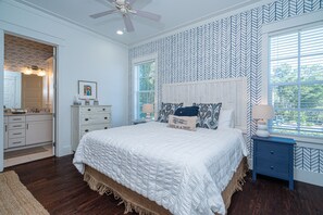 primary bedroom, king, 1st floor, large ensuite and sitting area