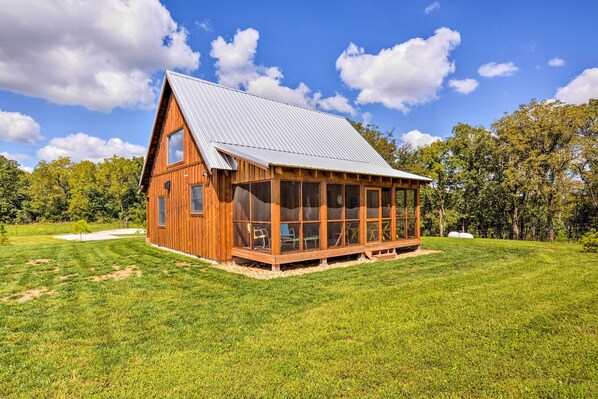Greenfield Vacation Rental | 2BR | 1BA | 1,120 Sq Ft | Stairs to Access