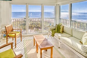 Sandy Bend 8 Lanai-2.jpg